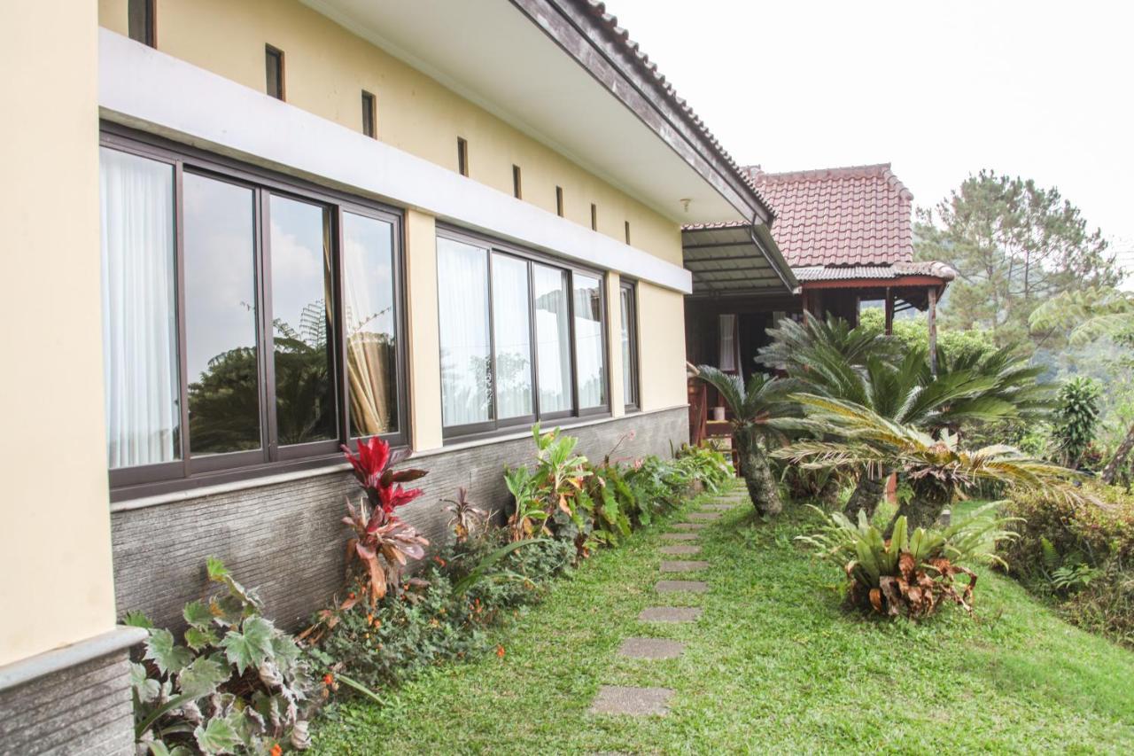 Aldeoz Villa Ciater Sarireja Exterior foto